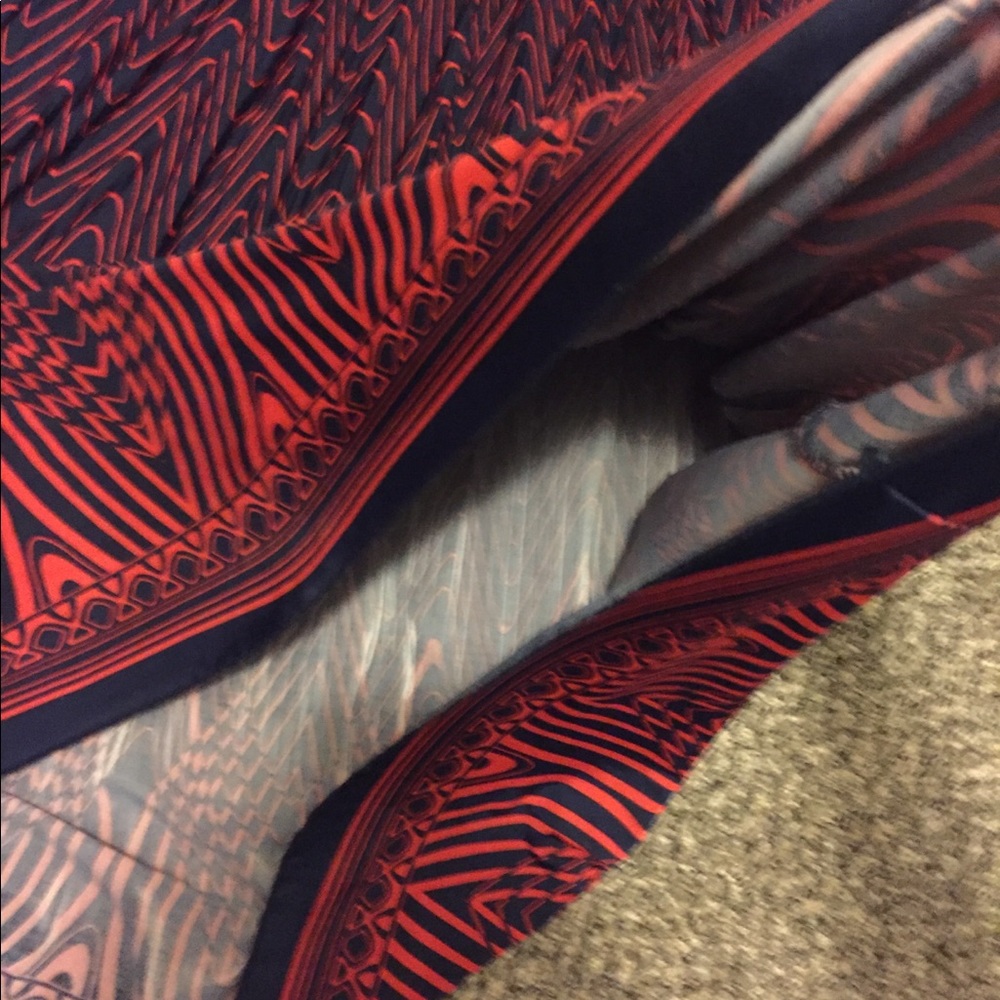 skirt - Picture 3 of 3